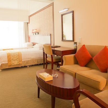 Starway Hotel Silver Zhuhai Exterior photo