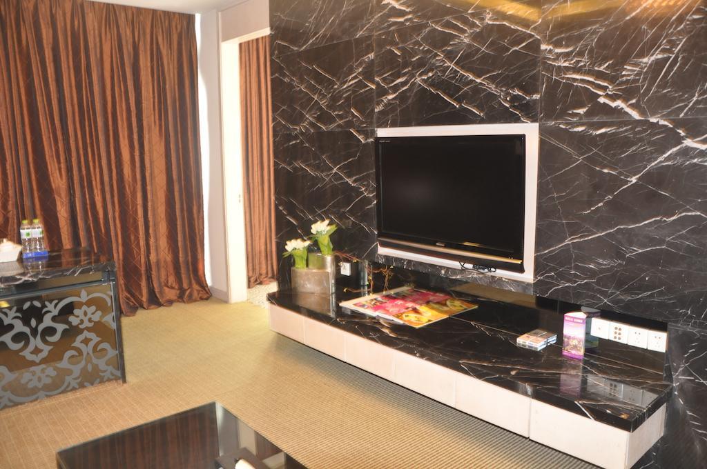 Starway Hotel Silver Zhuhai Exterior photo